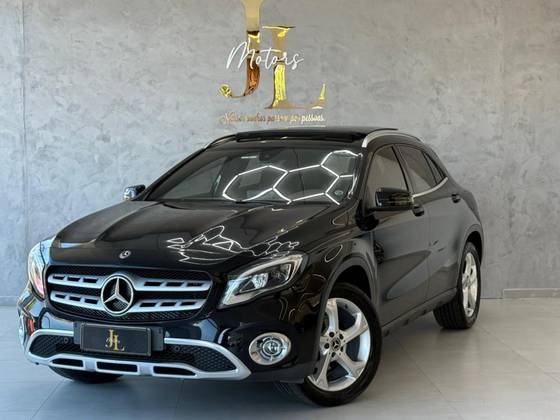 MERCEDES-BENZ GLA 200 1.6 CGI FLEX ENDURO 7G-DCT MERCEDES-BENZ GLA 200 1.6 CGI FLEX ENDURO 7G-DCT